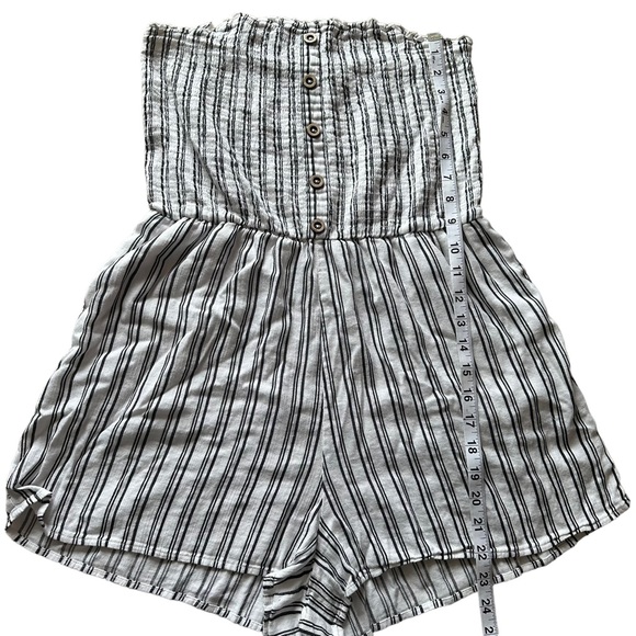 Garage Strapless Romper White/Black Stripes Sz L - Picture 6 of 7